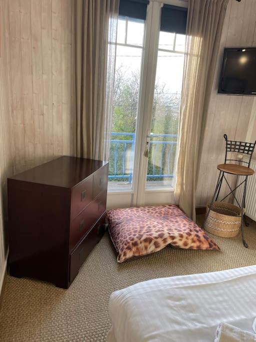 Maison De Charme Avec Vue Mer ทรูวิลล์-ซูร์-แมร์ ภายนอก รูปภาพ
